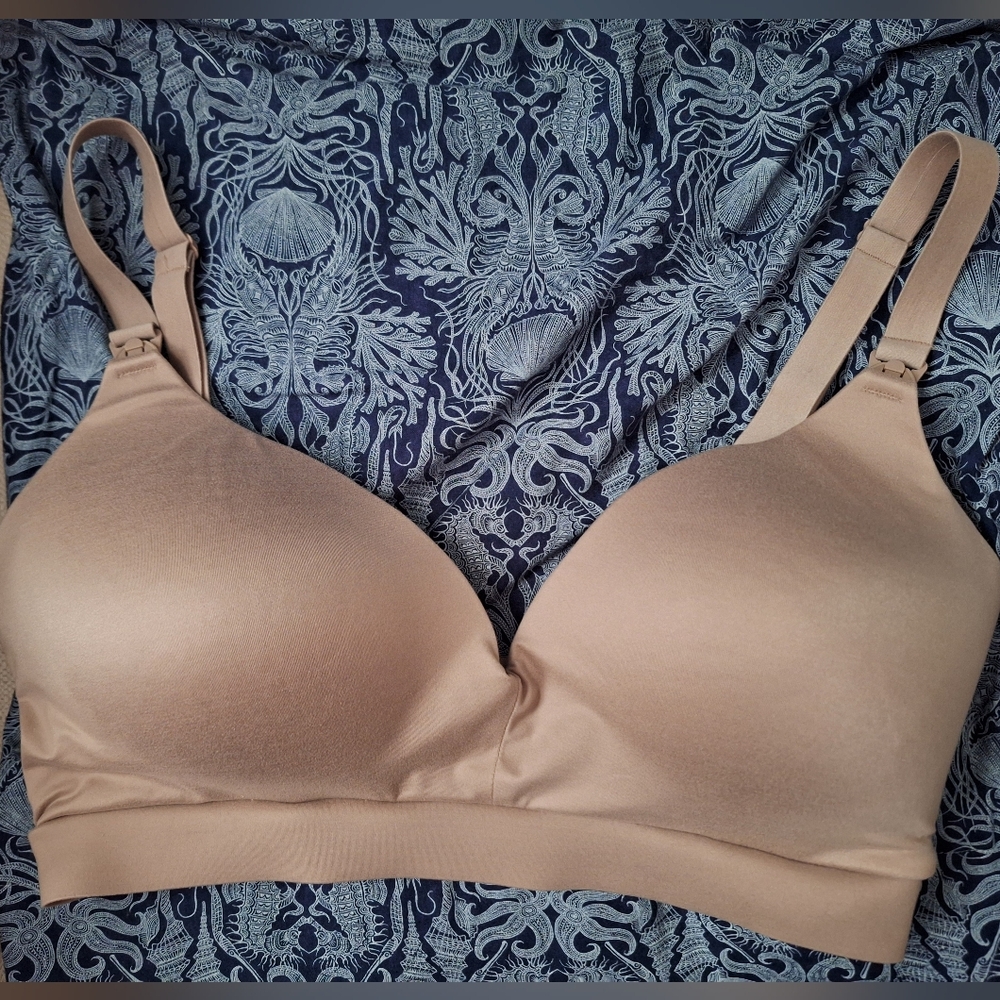 "Busty Large" Kindred Bravely Minimalist Hands-Free Pumping & Nursing Bra